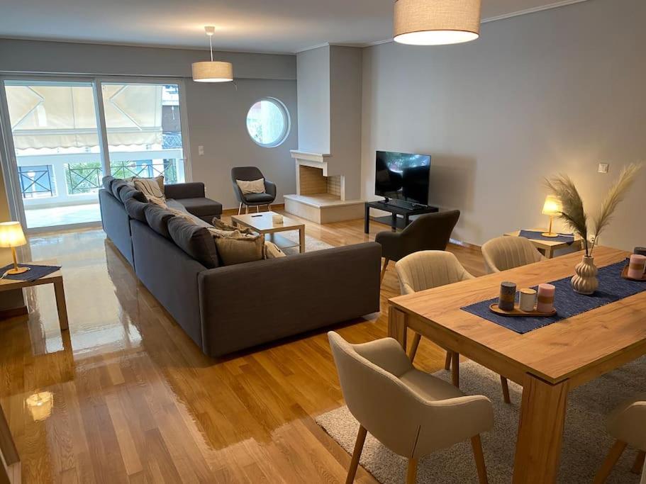 Classy 3Br With 2 Bathrooms Apartment In Marousi Athén Kültér fotó