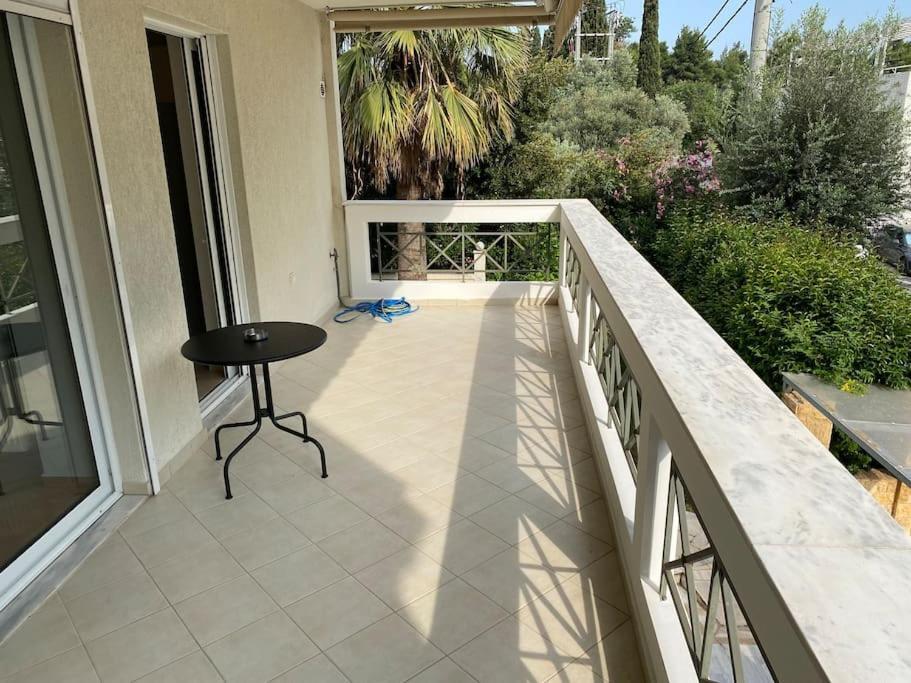 Classy 3Br With 2 Bathrooms Apartment In Marousi Athén Kültér fotó