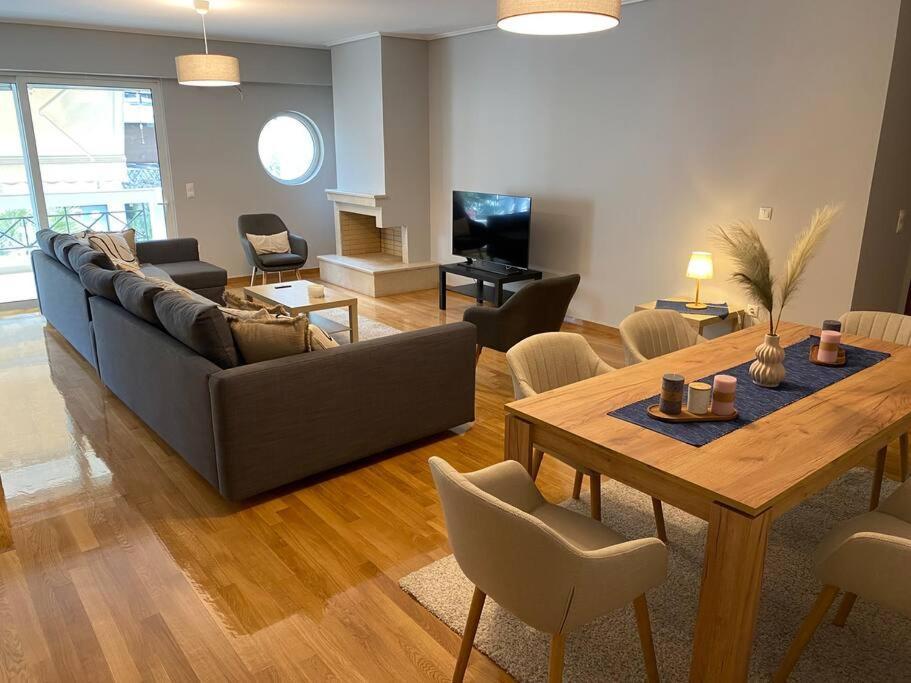 Classy 3Br With 2 Bathrooms Apartment In Marousi Athén Kültér fotó