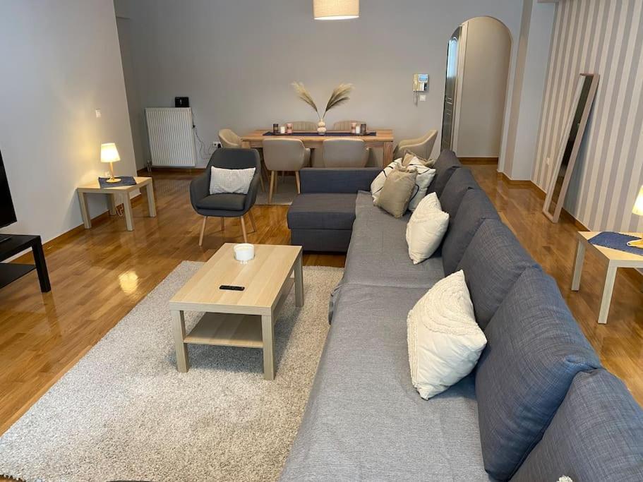 Classy 3Br With 2 Bathrooms Apartment In Marousi Athén Kültér fotó